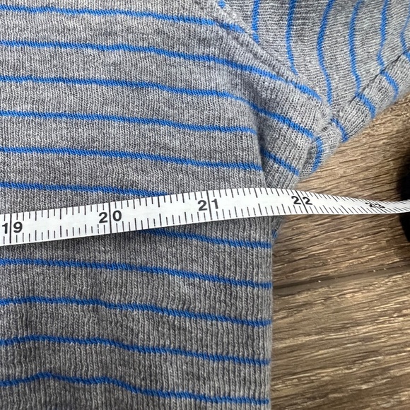 Johnnie-O Quarter-Zip Pullover, Size Large, Silo Ridge - Picture 8 of 10